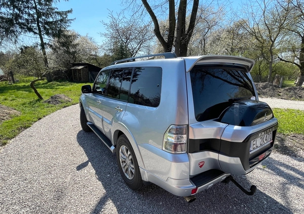 Mitsubishi Pajero cena 132000 przebieg: 107000, rok produkcji 2018 z Kraków małe 277